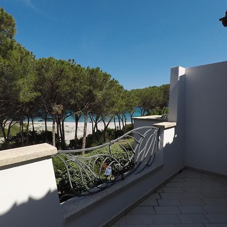 La Corte Degli Ulivi Appartamenti Cala Liberotto Bagian luar foto
